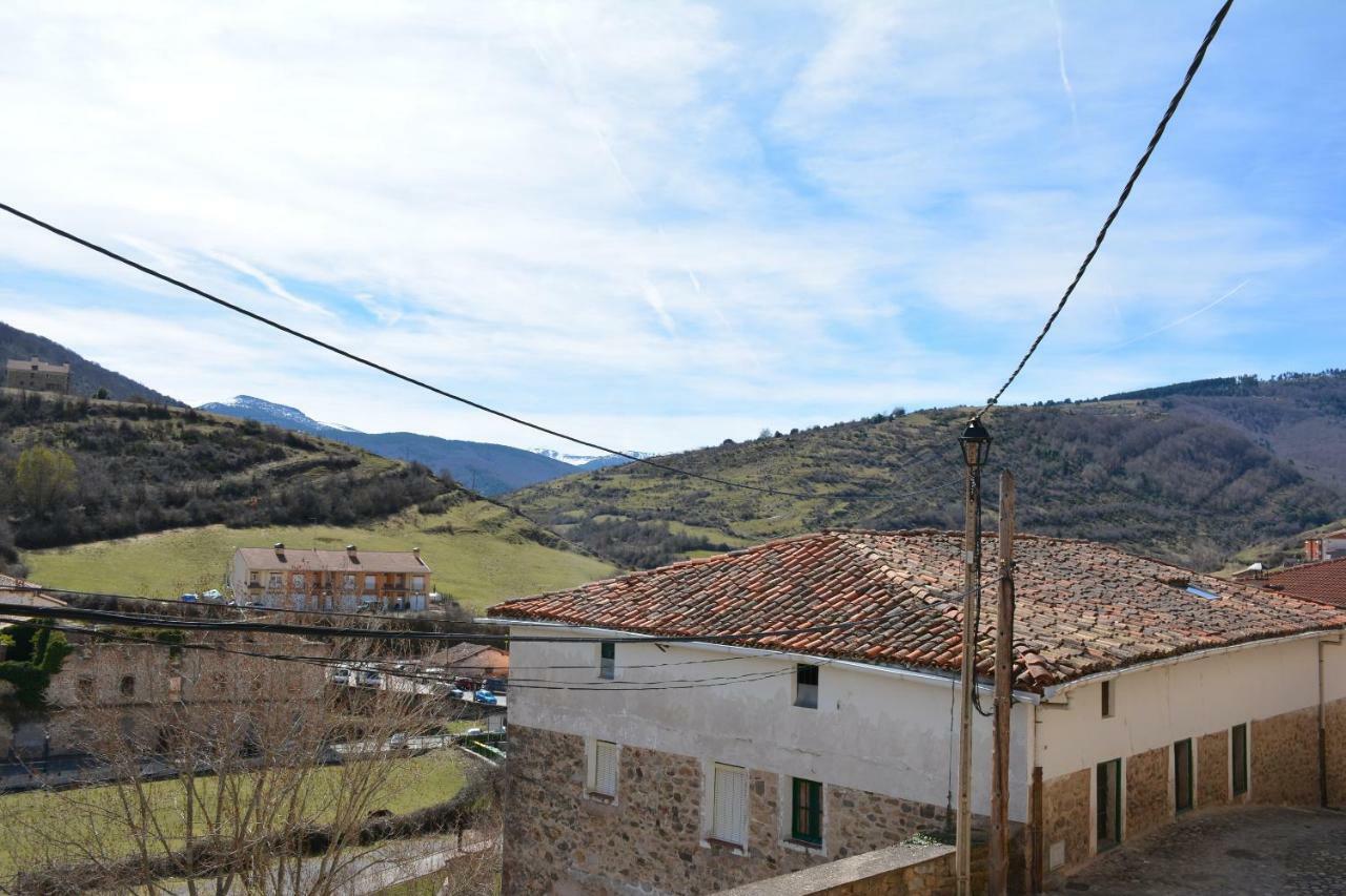 Posada Hoyos De Iregua Villoslada de Cameros Kültér fotó