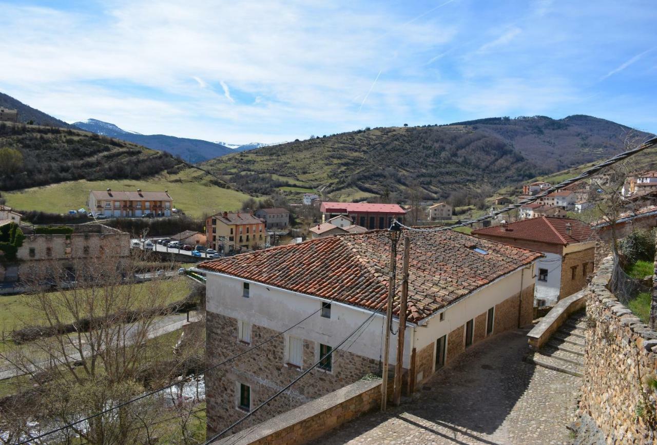 Posada Hoyos De Iregua Villoslada de Cameros Kültér fotó